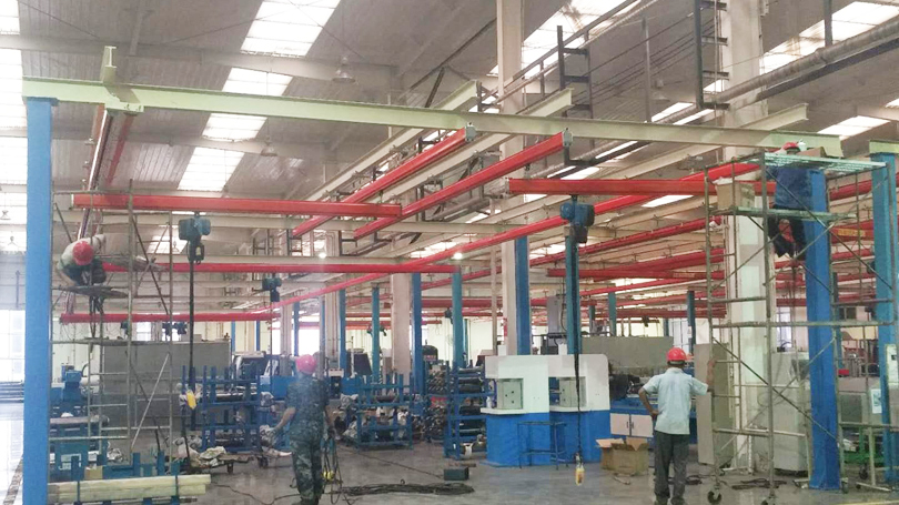 大企业生产车间安装多台KBK柔性起重机